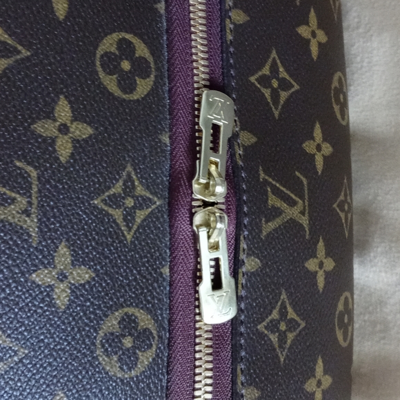 🔴SOLD🔴👜Louis Vuitton👜 - Monogram Canvas Evasion Travel Bag - Picture 10 of 16